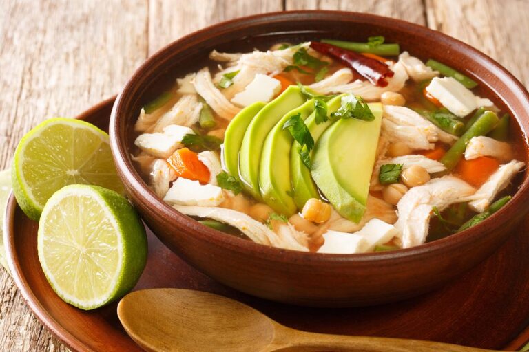 Receta de Caldo tlalpeno