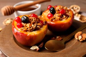 Receta de manzanas cocidas con granola.