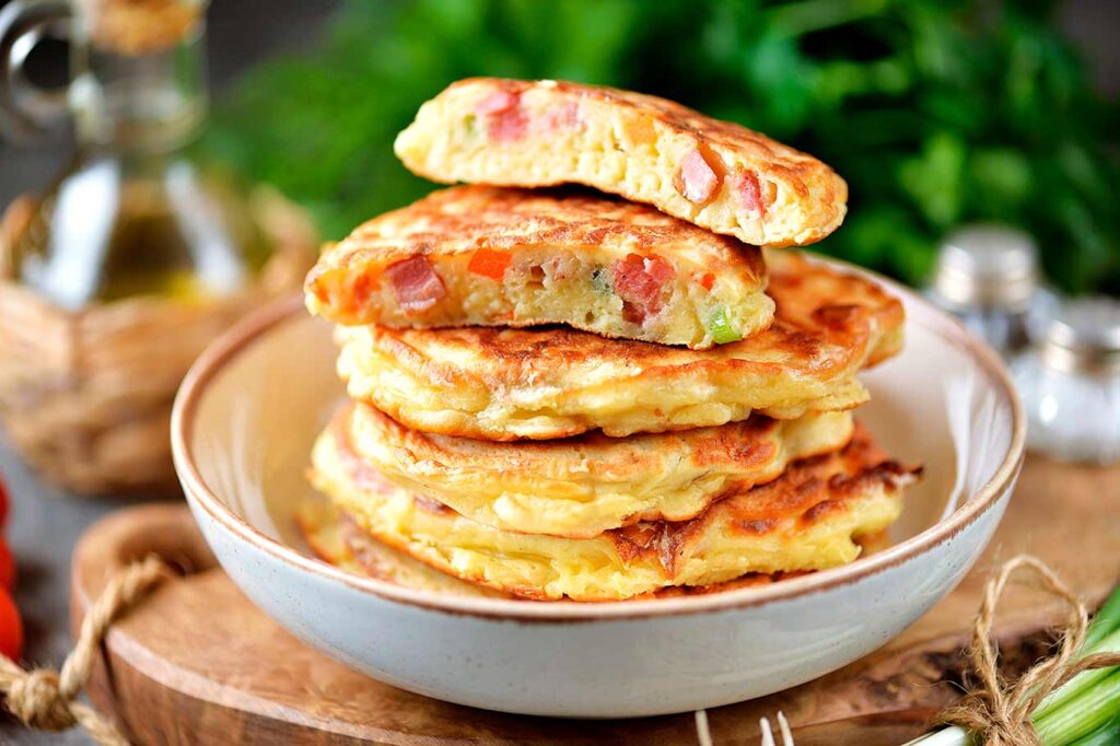 Tortitas de patata con beicon y queso