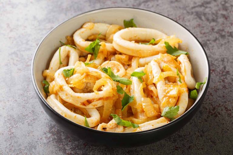 Receta de calamares encebollados