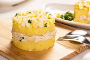 Receta fácil de causa limeña peruana