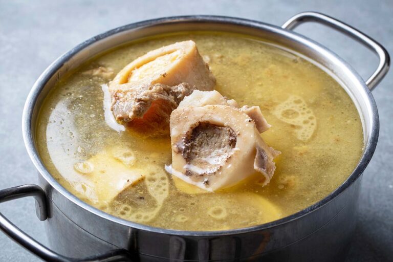 Caldo de huesos