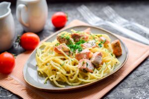 Espaguetis con salmón