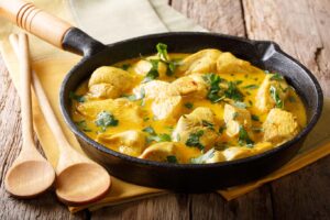 Pollo al curry con leche de coco