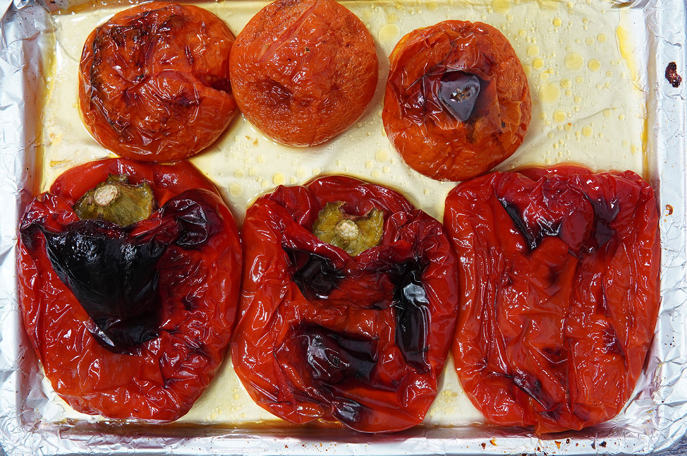 Pimientos y tomates asados para el zorongollo