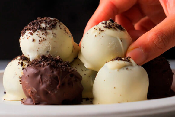 Bolitas Oreo con chocolate